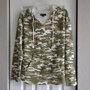 Indigo Poppy Long Sleeve Camo Print Hoodie Size XL